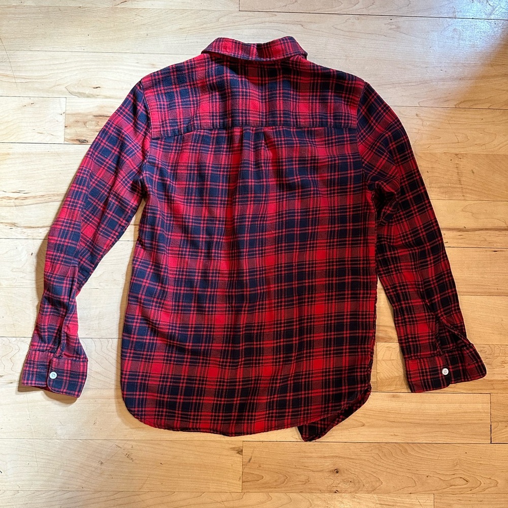 Levi’s, red/black flannel, boyfriend fit, button down, 1 pocket, xs - Picture 4 of 4